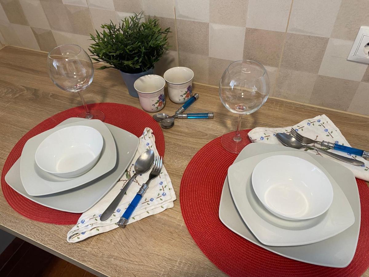 Habitaciones Con Bano Y Cocina Privada Valenza Esterno foto