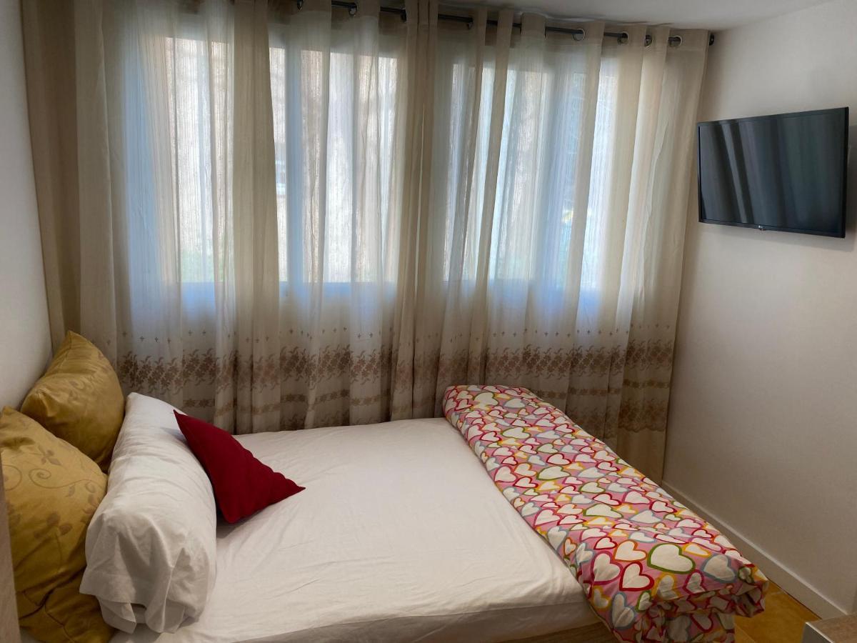 Habitaciones Con Bano Y Cocina Privada Valenza Esterno foto