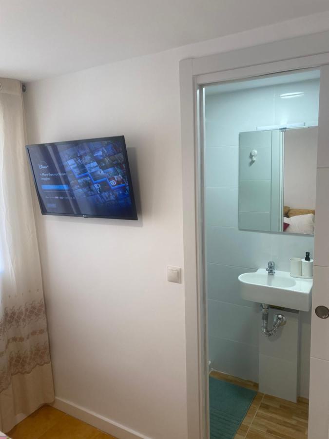 Habitaciones Con Bano Y Cocina Privada Valenza Esterno foto