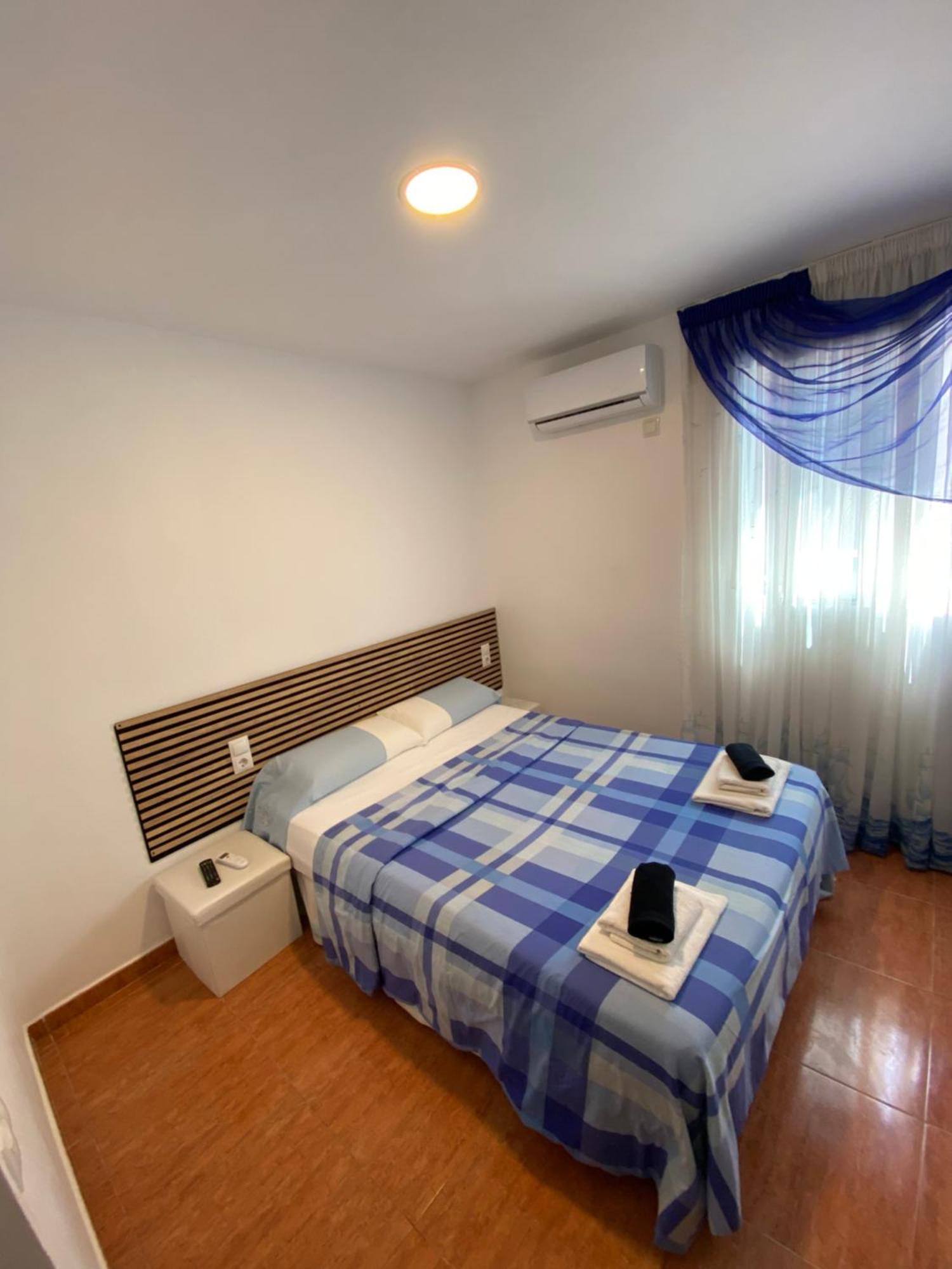 Habitaciones Con Bano Y Cocina Privada Valenza Esterno foto