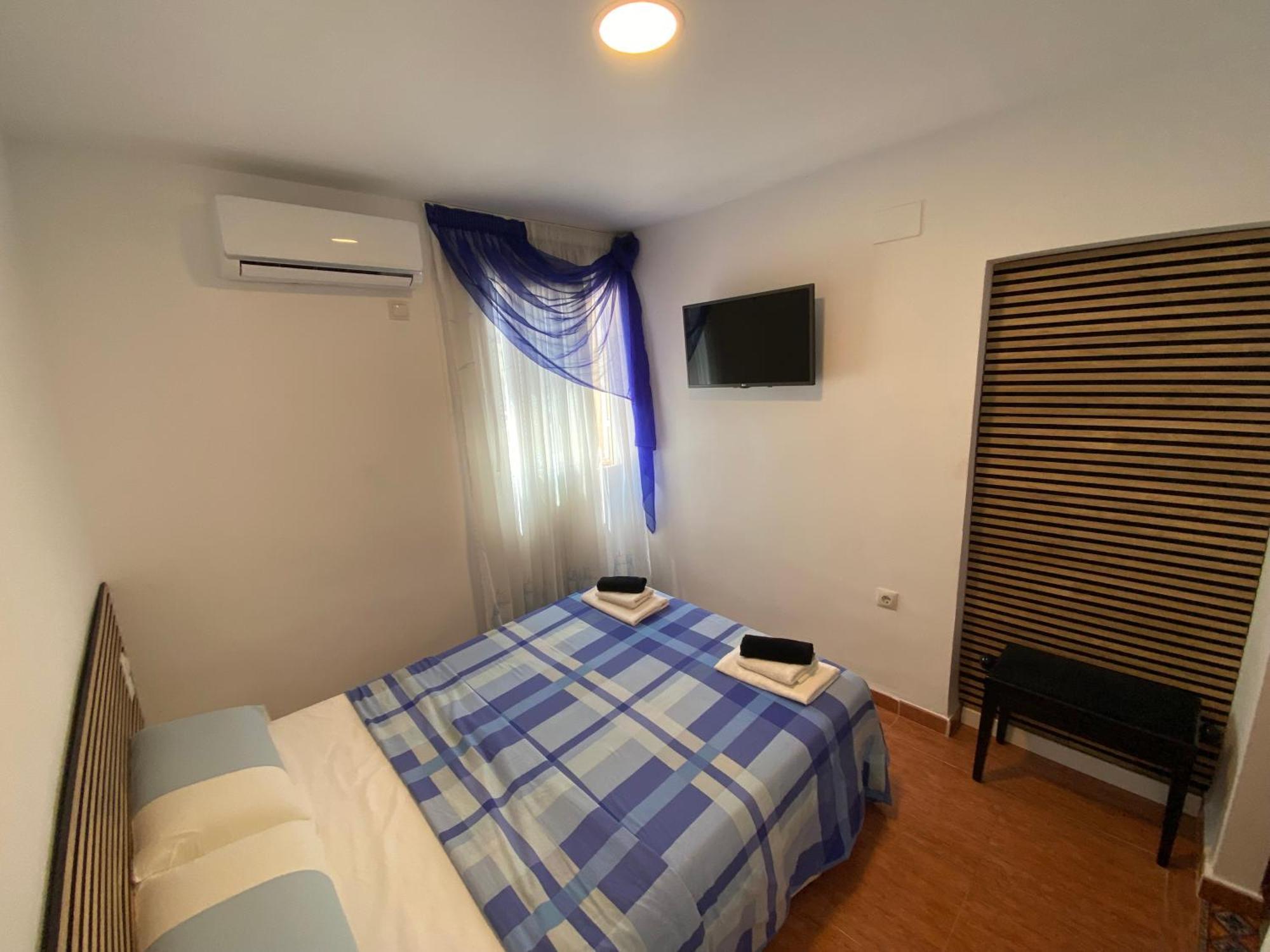 Habitaciones Con Bano Y Cocina Privada Valenza Esterno foto